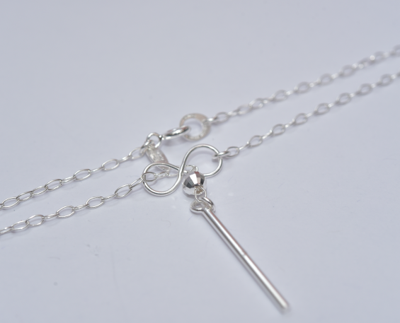 Collar de plata Infinito con bastón