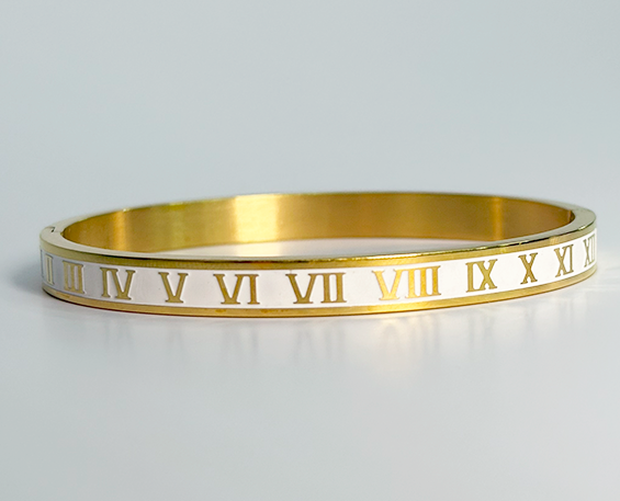 BRAZALETE DE ACERO INOXIDABLE NÚMEROS ROMANOS