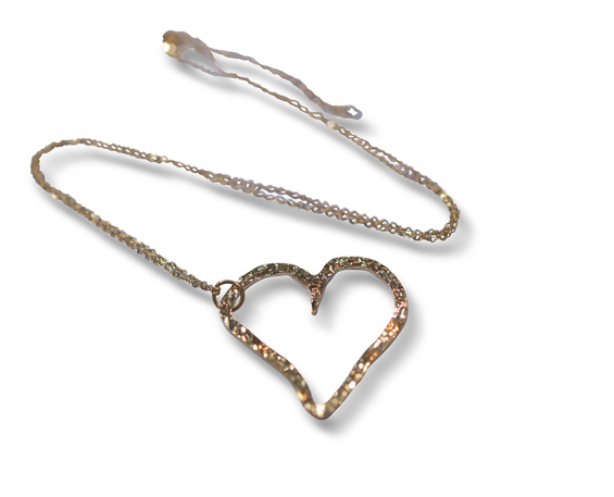 COLLAR CON DIJE DE CORAZÓN