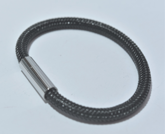 Pulsera piel con broche