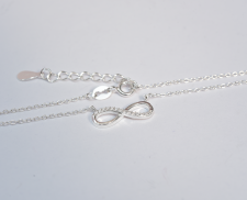 Collar de plata infinito