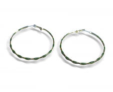ARRACADAS CON DETALLES VERDES