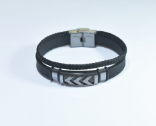 pulsera para caballero con detalle plateado