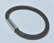Pulsera piel con broche