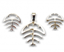 JUEGO DE PESCADO DIJE Y ARETES